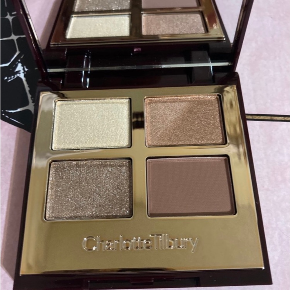 Charlotte Tilbury Exagger Eyes Eyeshadow Palette